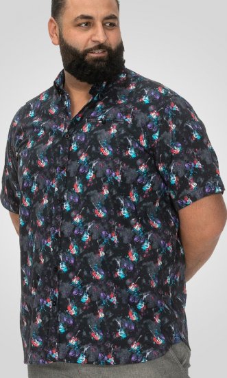 D555 Farnborough Short Sleeve Guitar AOP Shirt With Hidden Button Down Black - Overhemden - Overhemden Grote Maten Heren