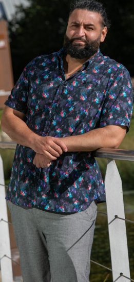 D555 Farnborough Short Sleeve Guitar AOP Shirt With Hidden Button Down Black - Overhemden - Overhemden Grote Maten Heren