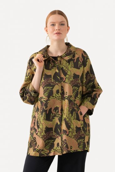 Ulla Popken 827217 Blouse met korte mouwen en savanneprint Zwart - Blouseshirts - Blouses in overhemdstijl