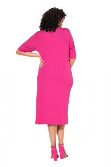 Ulla Popken 838765 Jersey jurk met korte mouwen en V-hals Roze - Kleedjes - Jurken in alle maten