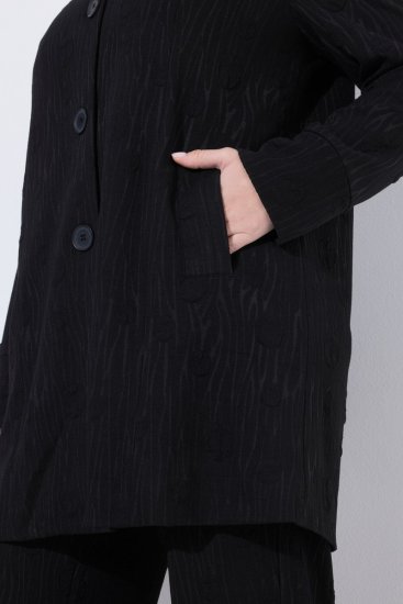Ulla Popken 845026 Overshirt met zebrastructuur Zwart - Jassen - Damesjassen in grote maten