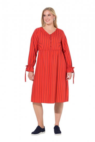 Ulla Popken 845863 Gestreepte midi-jurk met strikceintuur Koraal - Midi jurken - Midi jurken in grote maten