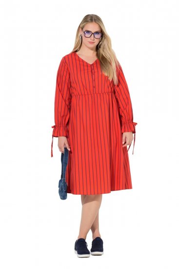 Ulla Popken 845863 Gestreepte midi-jurk met strikceintuur Koraal - Midi jurken - Midi jurken in grote maten