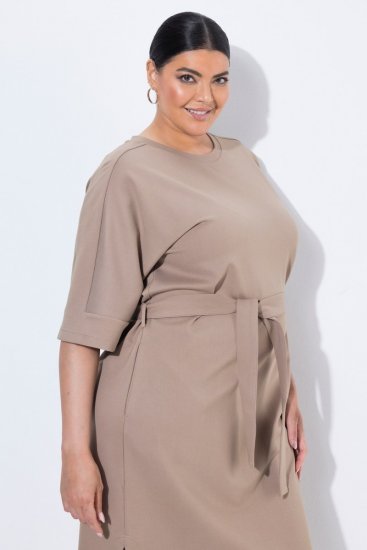 Ulla Popken 852288 Midi-jurk met korte mouwen en strikceintuur Lichtbruin - Midi jurken - Midi jurken in grote maten