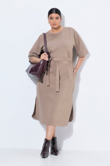 Ulla Popken 852288 Midi-jurk met korte mouwen en strikceintuur Lichtbruin - Midi jurken - Midi jurken in grote maten