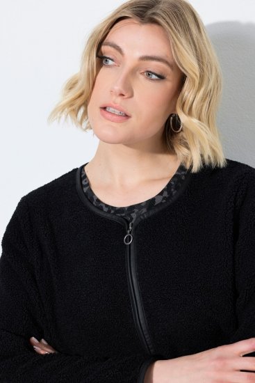 Ulla Popken 853685 Korte teddyjas met leerlook-bies Zwart - Jassen - Damesjassen in grote maten