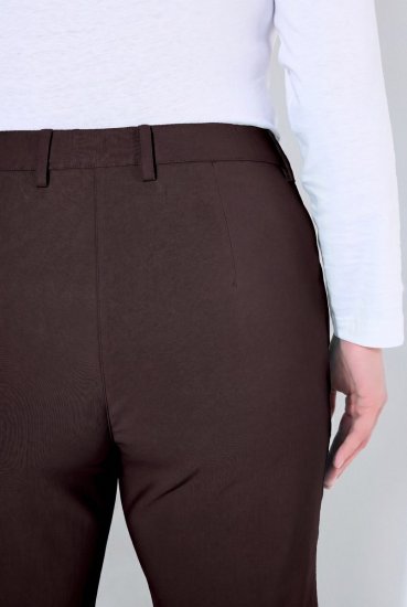 Ulla Popken 854987 Warme stretchbroek met comfortband Mahoniebruin - Stoffen broeken - Wijde stoffen broeken voor dames