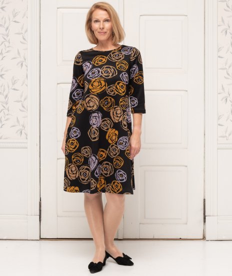 Scandinavian Caramel Flower Petals Dress Lavender and Orange - DAMESKLEDING 40-66 - 