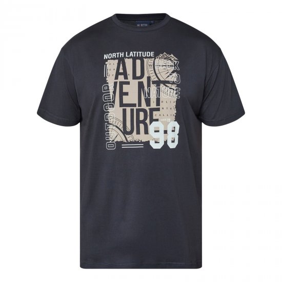North Latitude Adventure 98 Graphic Tee Zwart - TALL T-shirts - TALL T-Shirts Heren