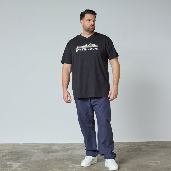 North Latitude Mountain T-Shirt V-Neck Zwart - TALL T-shirts - TALL T-Shirts Heren