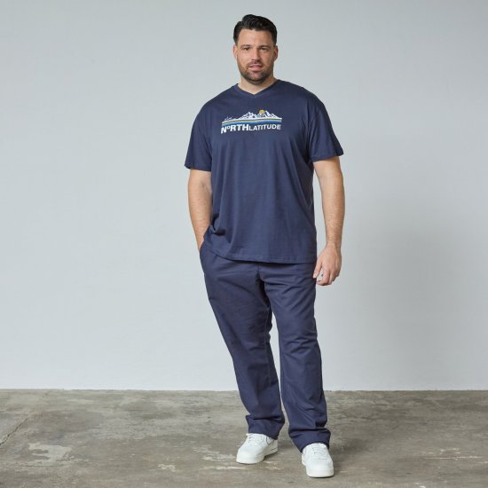 North Latitude Mountain T-Shirt V-Neck Navyblauw - TALL T-shirts - TALL T-Shirts Heren