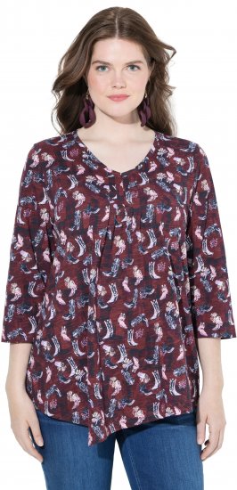 Ulla Popken Asymmetric Cowboy Boot Print Tee Dark Ruby - Bedrukte T-shirts voor dames - 