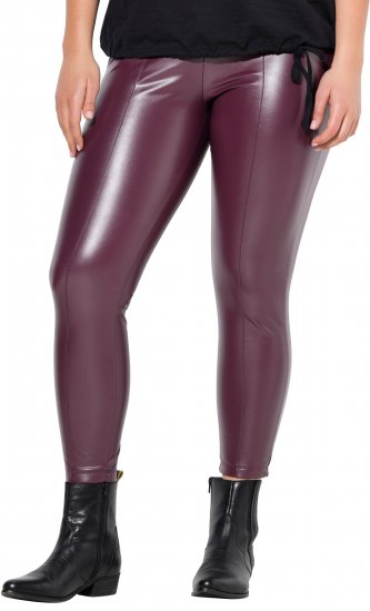 Ulla Popken Metallic Faux Leather Leggings Plum - Jeans & Broeken in Grote Maten – Plus Size - 
