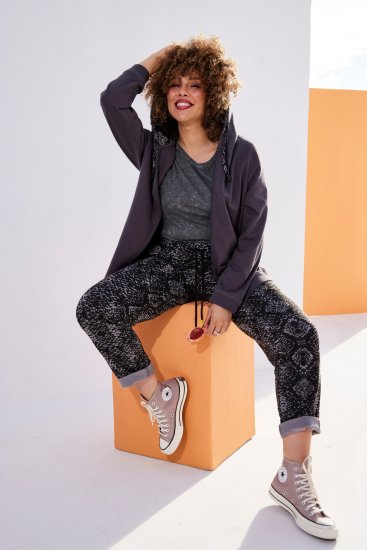 Ulla Popken Snake Print Elastic Waist Joggers Black - Jeans & Broeken in Grote Maten – Plus Size - 