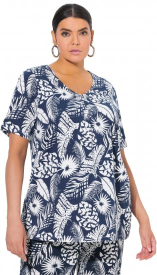 Ulla Popken Feather Print Short Sleeve V-Neck Tee Ink Blue - Bedrukte T-shirts voor dames - 
